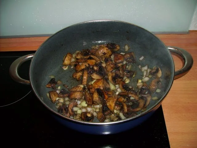 Rezept: Gnocchi in Tomatensahne Bild Nr. 3 Gnocchi in Tomatensahne - Rezept - Bild Nr. 3