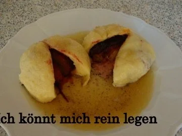 Zwetschgenknödel aus Quarkteig - Rezept