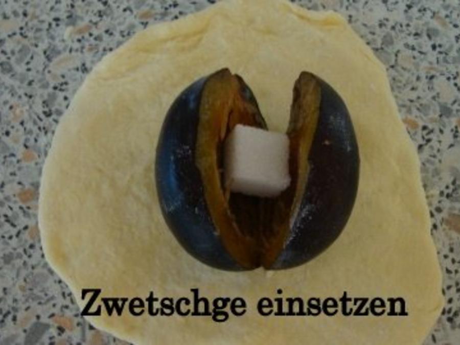 Zwetschgenknödel aus Quarkteig - Rezept - kochbar.de