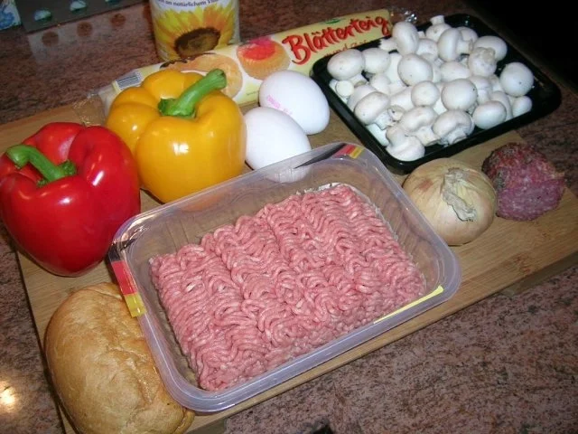 Rezept: Blätterteig-Hacktorte Bild Nr. 6 Blätterteig-Hacktorte - Rezept - Bild Nr. 6