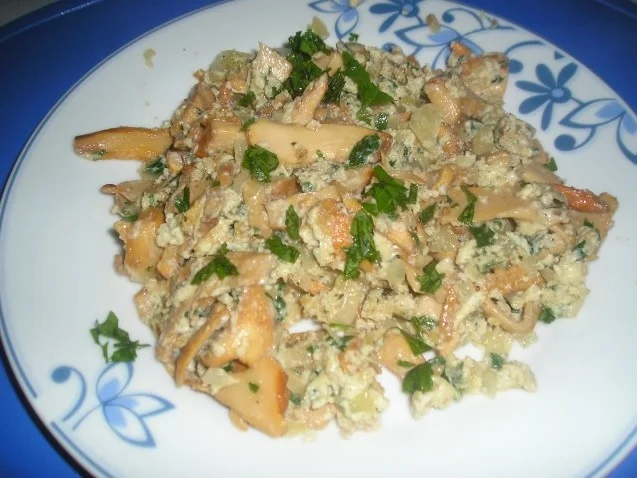 geröstete Eierschwammerl mit Ei - Rezept