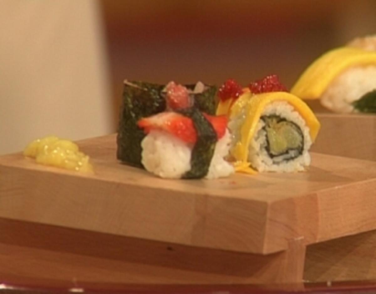 Süße Sushi mit Wasabiperlen a la Henssler - Rezept - kochbar.de