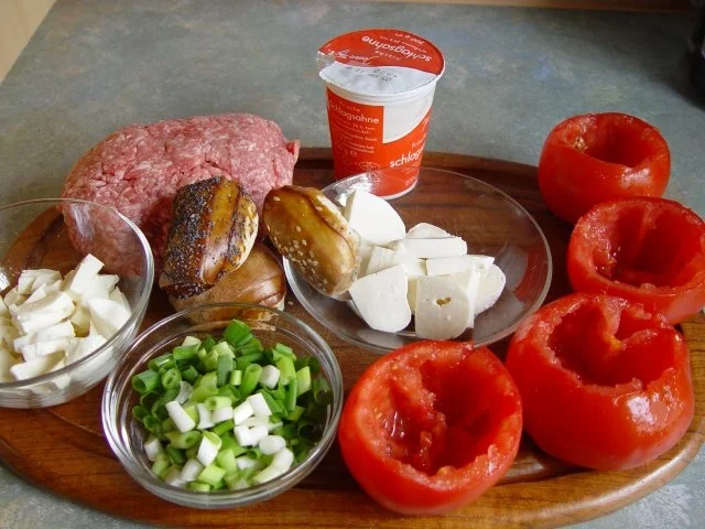 Rezept: Gefüllte Fleischtomaten Bild Nr. 2 Gefüllte Fleischtomaten - Rezept - Bild Nr. 2