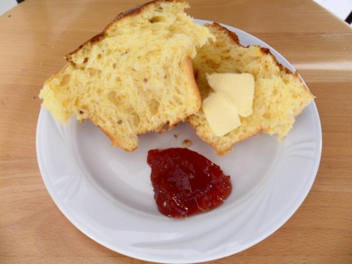 Kürbis-Anis-Brioche - Rezept mit Bild - kochbar.de