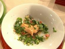 Bachsaibling in Tee geräuchert mit Wildkräuter-Salat a la Kim - Rezept