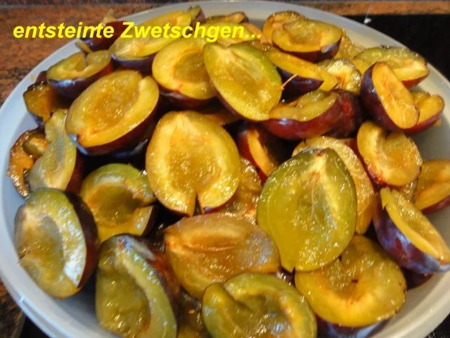 Hefe:   ZWETSCHGEN - DREIERLEI - Rezept - Bild Nr. 3