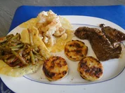 Parmesankörbchen, gefüllt mit frischen grünen Bohnen und Blumenkohl, aber die - Rezept