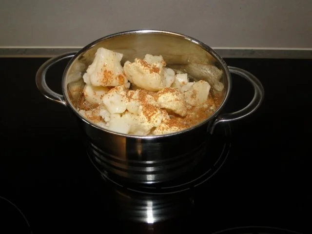 Parmesankörbchen, gefüllt mit frischen grünen Bohnen und Blumenkohl, aber die - Rezept - Bild Nr. 3