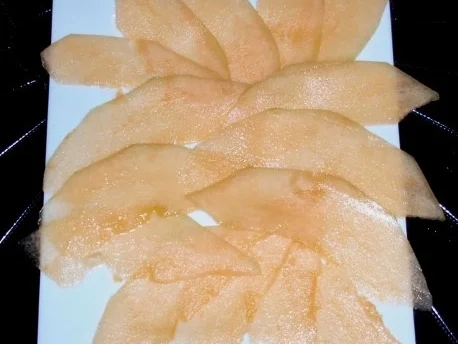 Feurige Tiefseegarnelen auf Brötchen mit Mozzarella überbacken - Rezept - Bild Nr. 12