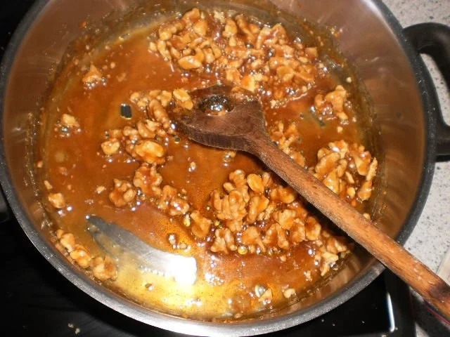 Rezept: Aprikosen-Apfel-Kompott mit Joghurt und Wallnüssen Bild Nr. 13 Aprikosen-Apfel-Kompott mit Joghurt und Wallnüssen - Rezept - Bild Nr. 13