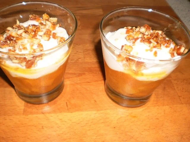 Rezept: Aprikosen-Apfel-Kompott mit Joghurt und Wallnüssen Bild Nr. 17 Aprikosen-Apfel-Kompott mit Joghurt und Wallnüssen - Rezept - Bild Nr. 17