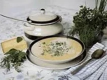 Käserahmsuppe mit Weißwein - Rezept