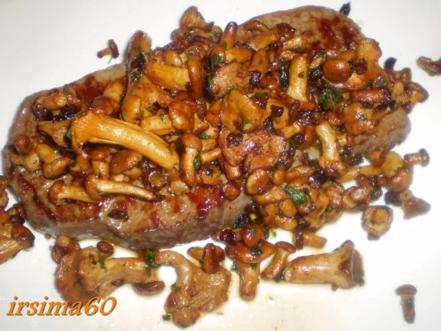 Rumpsteak mit Pfifferlingen und Speckbohnen - Rezept - Bild Nr. 2