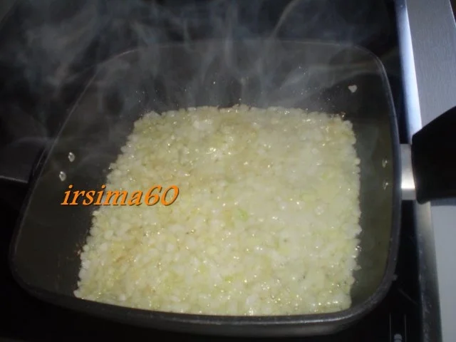 Rezept: Gemischte Pilzpfanne in einer Wein - Sahne - Soße an Steinpilz Spätzle Bild Nr. 3 Gemischte Pilzpfanne in einer Wein - Sahne - Soße an Steinpilz Spätzle - Rezept - Bild Nr. 3