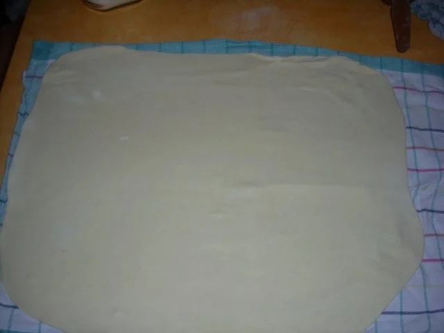 Rezept: Pflaumen-Strudel Bild Nr. 4 Pflaumen-Strudel - Rezept - Bild Nr. 4