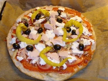 Preiswerte Pizza..... - Rezept