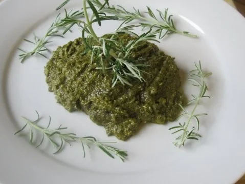 Mein Lieblingskräuterpesto-ein Aromafeuerwerk - Rezept