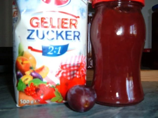 Rezept: Brotaufstrich : Zwetschgen Marmelade Bild Nr. 2 Brotaufstrich : Zwetschgen Marmelade - Rezept - Bild Nr. 2