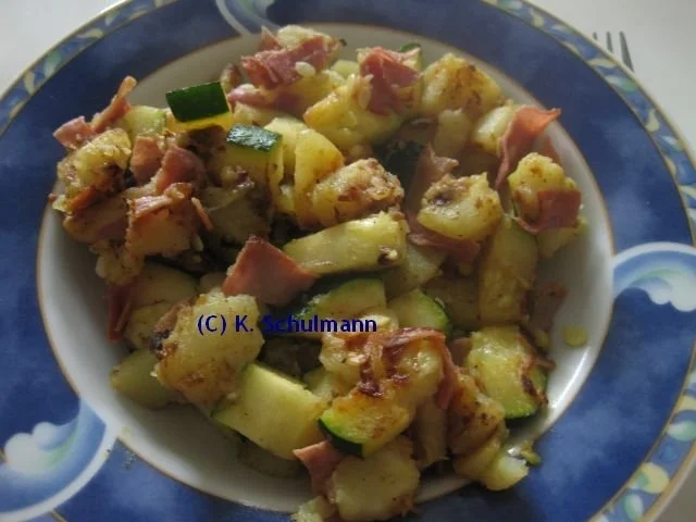 Zucchini-Kartoffel-Pfanne (Resteverwertung) ww-geeignet - Rezept