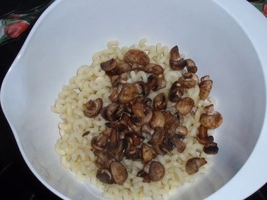 Rezept: Nudelsalat * Sommerfeeling* Bild Nr. 5 Nudelsalat * Sommerfeeling* - Rezept - Bild Nr. 5