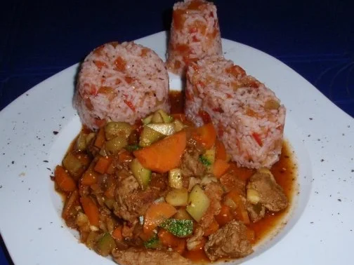 Rezept: Tomatenreis mit Filet-Gemüse-Pfanne Tomatenreis mit Filet-Gemüse-Pfanne - Rezept