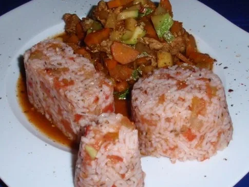 Rezept: Tomatenreis mit Filet-Gemüse-Pfanne Bild Nr. 14 Tomatenreis mit Filet-Gemüse-Pfanne - Rezept - Bild Nr. 14