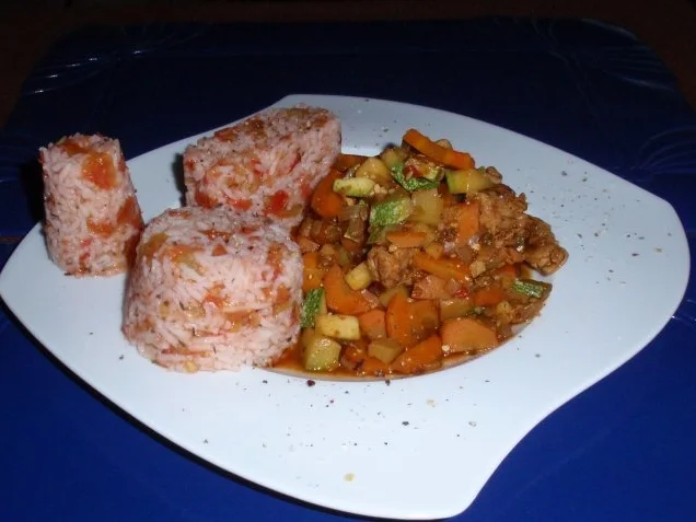 Rezept: Tomatenreis mit Filet-Gemüse-Pfanne Bild Nr. 15 Tomatenreis mit Filet-Gemüse-Pfanne - Rezept - Bild Nr. 15