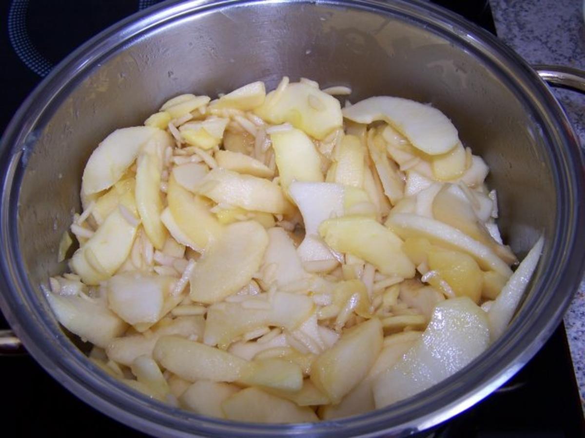 Apfelkuchen mit Rahmguss - Rezept - Bild Nr. 2