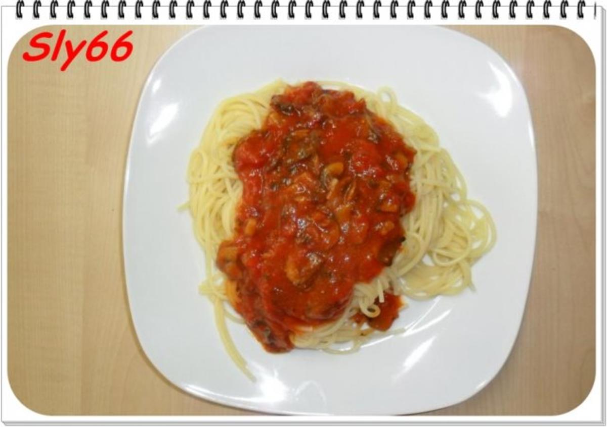 Nudelgerichte:Spaghetti in Tomatensoße - Rezept