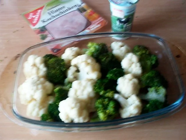 Rezept: Blumenkohl-Brokkoliauflauf Bild Nr. 2 Blumenkohl-Brokkoliauflauf - Rezept - Bild Nr. 2