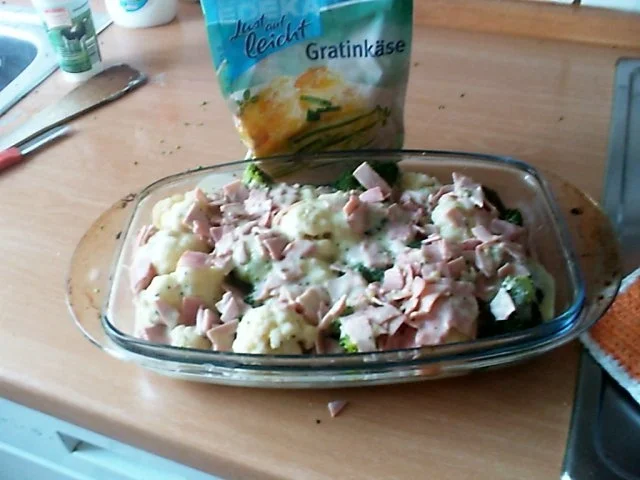 Rezept: Blumenkohl-Brokkoliauflauf Bild Nr. 4 Blumenkohl-Brokkoliauflauf - Rezept - Bild Nr. 4