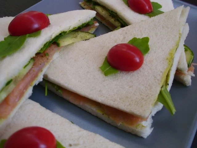 Tramezzini mit Lachs und Gurke - Rezept - Bild Nr. 5
