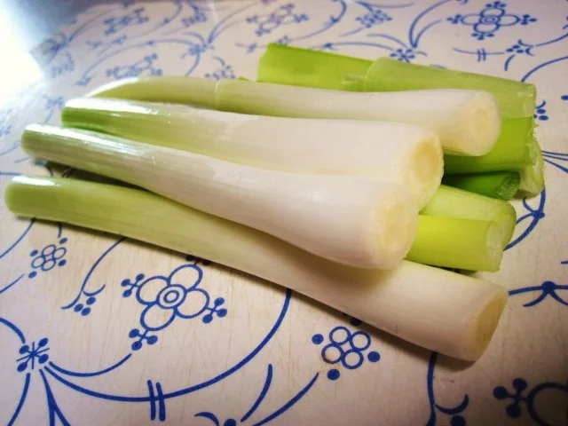 Rezept: Spätzle mit Lauchzwiebeln ... Bild Nr. 2 Spätzle mit Lauchzwiebeln ... - Rezept - Bild Nr. 2