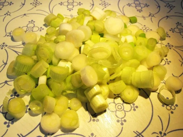 Rezept: Spätzle mit Lauchzwiebeln ... Bild Nr. 3 Spätzle mit Lauchzwiebeln ... - Rezept - Bild Nr. 3