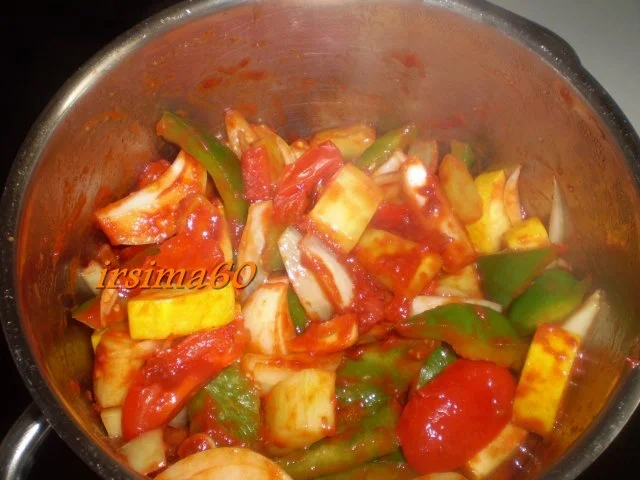 Nudeln mit scharfer Gemüsesoße - Rezept - Bild Nr. 4