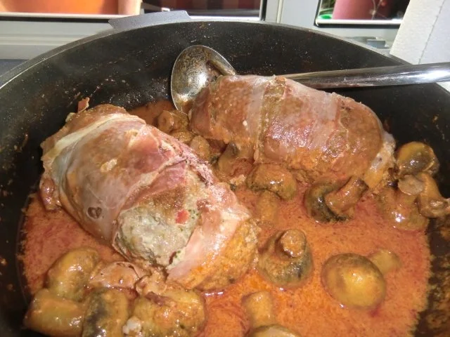 Rezept: Hackbraten mit Paprika im Speckmantel Bild Nr. 6 Hackbraten mit Paprika im Speckmantel - Rezept - Bild Nr. 6