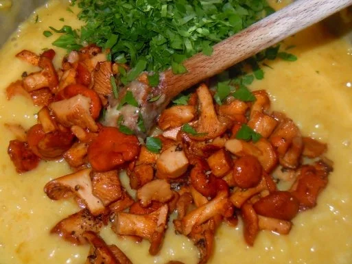 Rezept: Glasierter Lachs mit Pfifferlingsrisotto Bild Nr. 7 Glasierter Lachs mit Pfifferlingsrisotto - Rezept - Bild Nr. 7