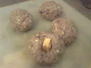 Frikadellen mit Käsekern - Rezept