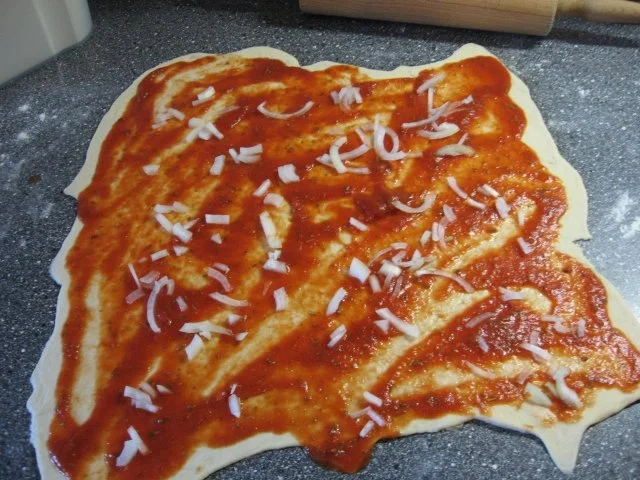 Rezept: Pizza-Schnecken, wie sie jeder gerne mag! Bild Nr. 9 Pizza-Schnecken, wie sie jeder gerne mag! - Rezept - Bild Nr. 9