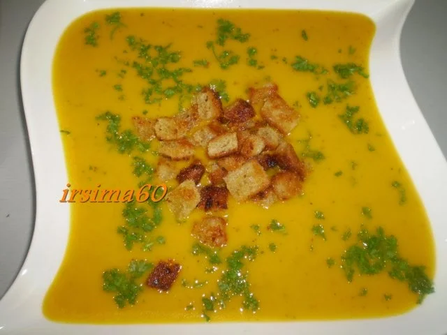 Rezept: Kürbis - Melonencreme - Suppe Kürbis - Melonencreme - Suppe - Rezept