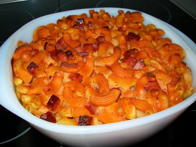 Rezept: Nudelauflauf mit Kochsalami Nudelauflauf mit Kochsalami - Rezept