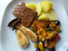 Kalbssteaks mit mediterranem Gemüse - Rezept