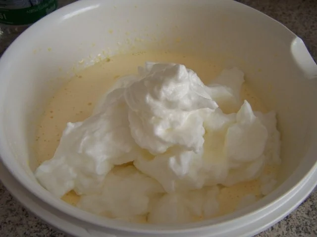 Rezept: Nuß- oder Mandelbiskuit Bild Nr. 3 Nuß- oder Mandelbiskuit - Rezept - Bild Nr. 3