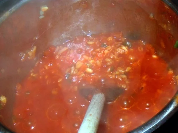 Supersaftige Hähnchenschlegel mit scharfem Ebly-Weizen - Rezept - Bild Nr. 8