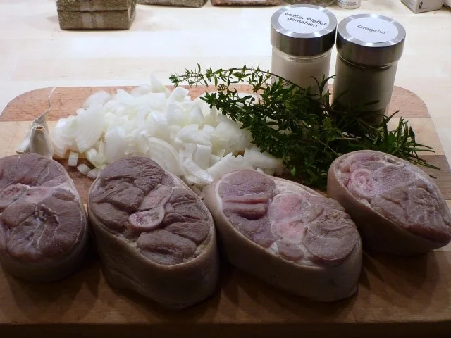 Rezept: Beinscheiben ( Schweinsknöchle ) - rohe …...... Bild Nr. 2 Beinscheiben ( Schweinsknöchle ) - rohe …...... - Rezept - Bild Nr. 2