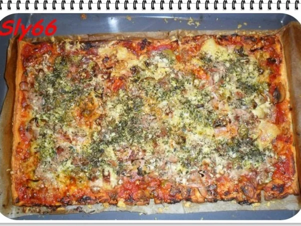 Pizza:Blätterteig-Pizza mit Tomaten-Speck-Champignonsoße - Rezept - Bild Nr. 10