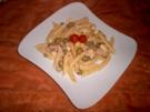 Mediterraner Nudelsalat mit Oliven und Käse - Rezept