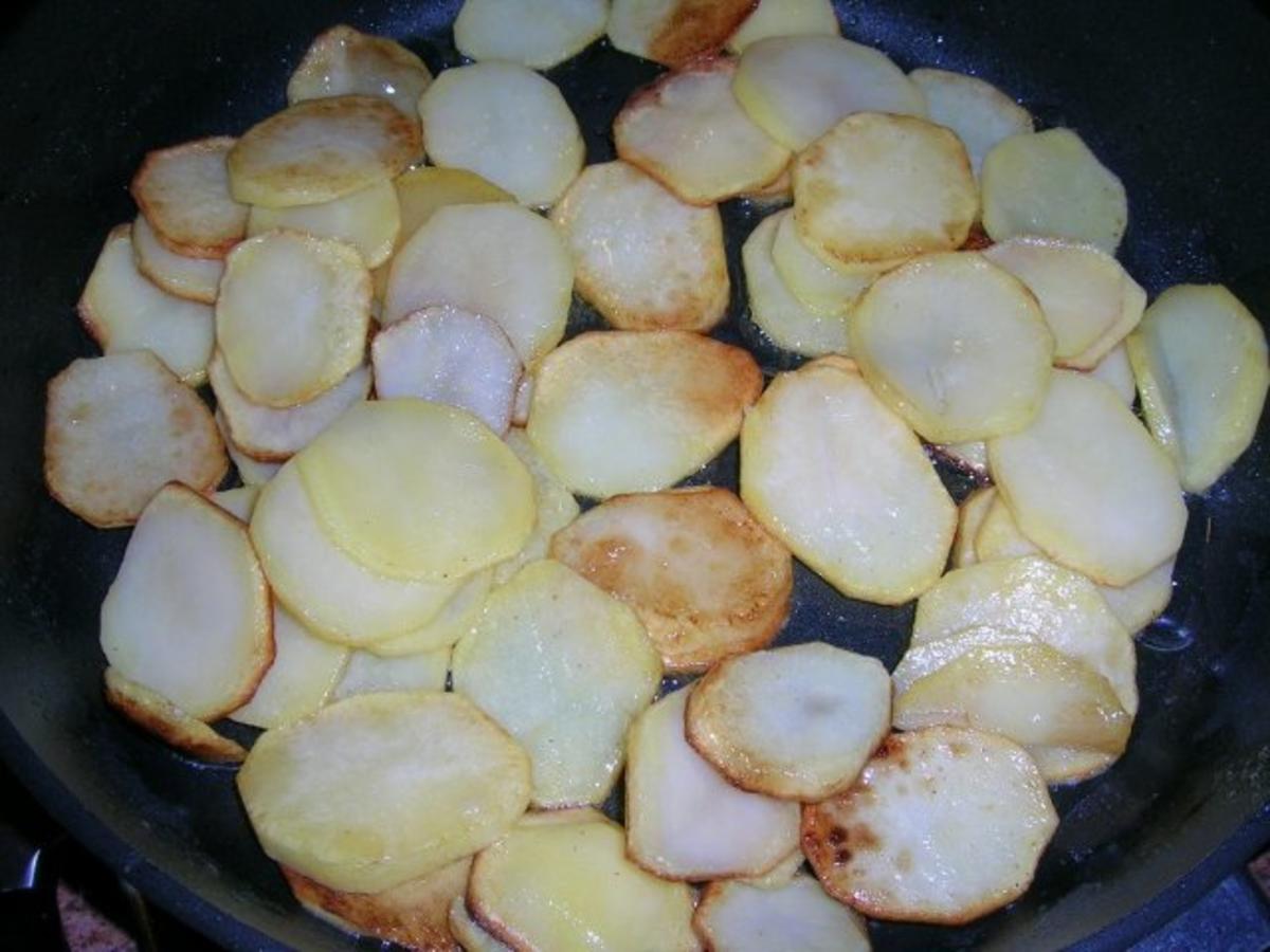 Rumpsteak mit Pfifferlingen und Bratkartoffeln aus rohen Kartoffeln - Rezept - Bild Nr. 14