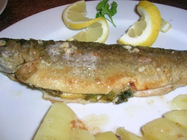 Forelle gebraten, mediterran gefüllt  (meine "einfache" Forelle zum Feierabend) - Rezept - Bild Nr. 2