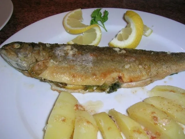 Forelle gebraten, mediterran gefüllt  (meine "einfache" Forelle zum Feierabend) - Rezept - Bild Nr. 3